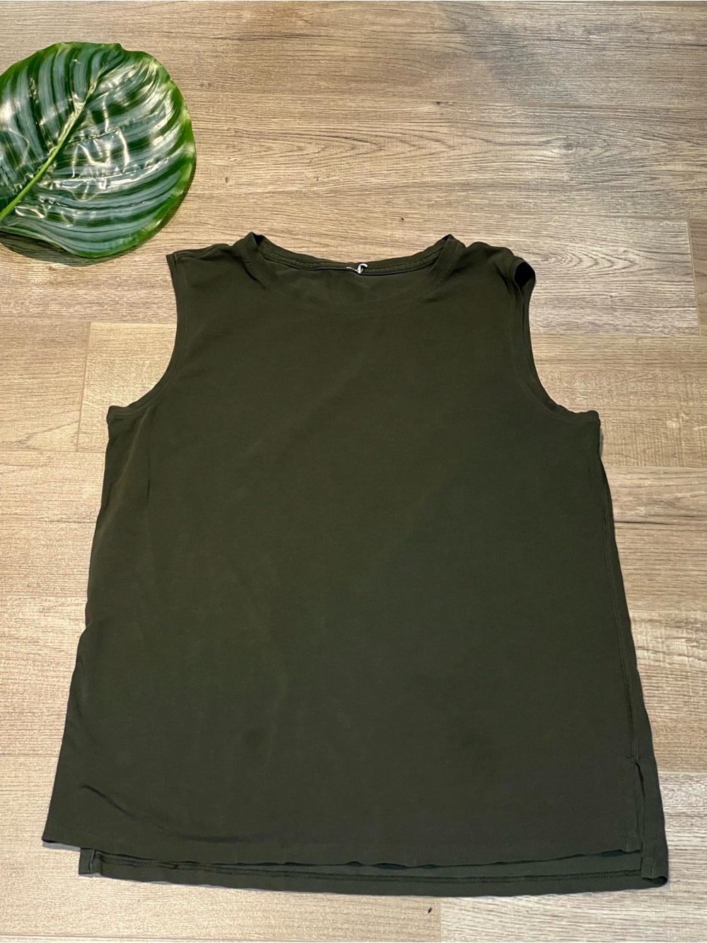 🟢Lululemon Dark Olive Green Muscle Tank Top - Side Slits
